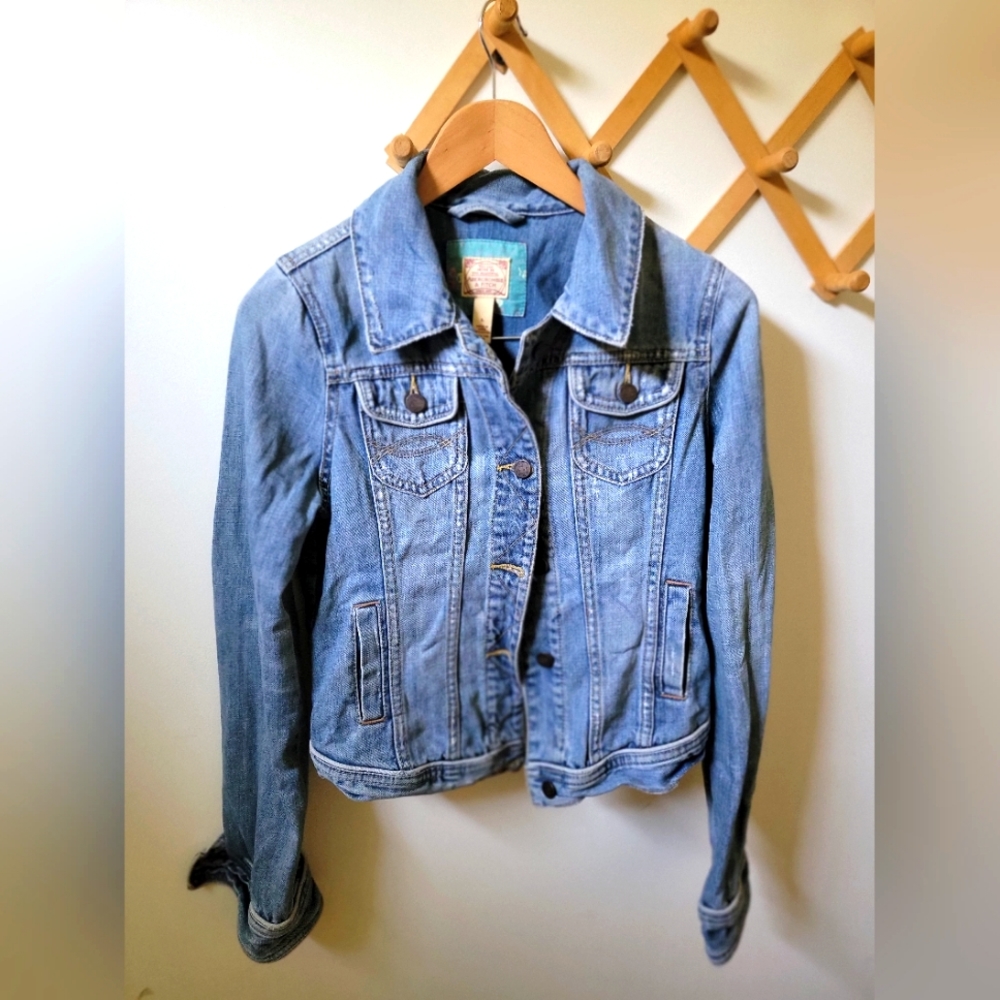 Vintage abercrombie and Fitch jean jacket size large